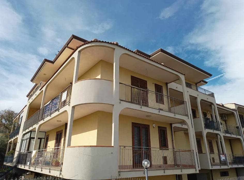 appartamento in vendita ad Acireale in zona Guardia