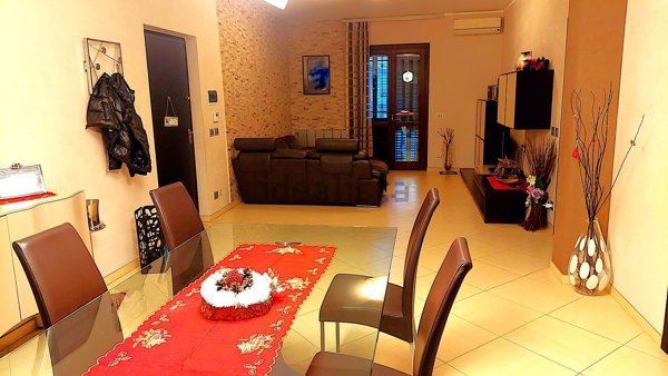 appartamento in vendita ad Acireale in zona Scillichenti