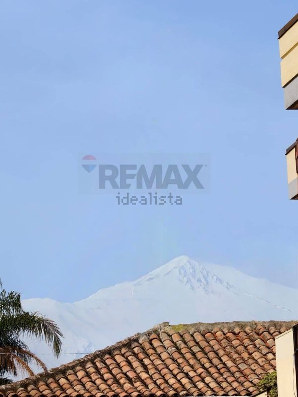 casa indipendente in vendita ad Acireale in zona Scillichenti