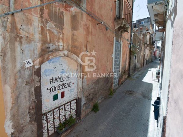 appartamento in vendita ad Acireale in zona Centro Storico