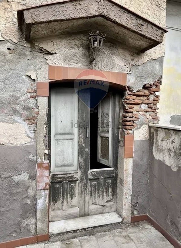 casa indipendente in vendita ad Acireale