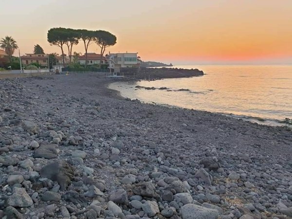 appartamento in vendita ad Acireale in zona Pozzillo