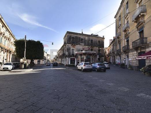 casa indipendente in vendita ad Acireale in zona Centro Storico