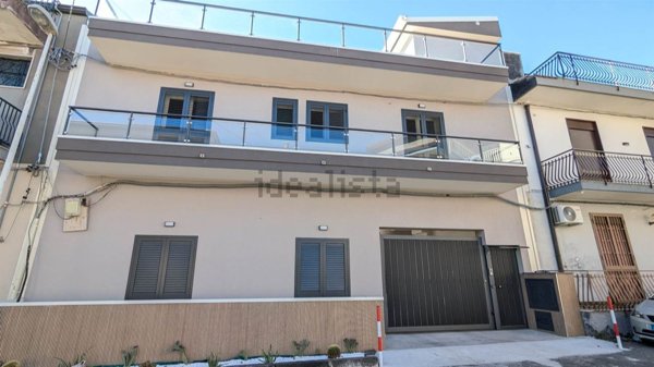 appartamento in vendita ad Acireale in zona Piano d'Api