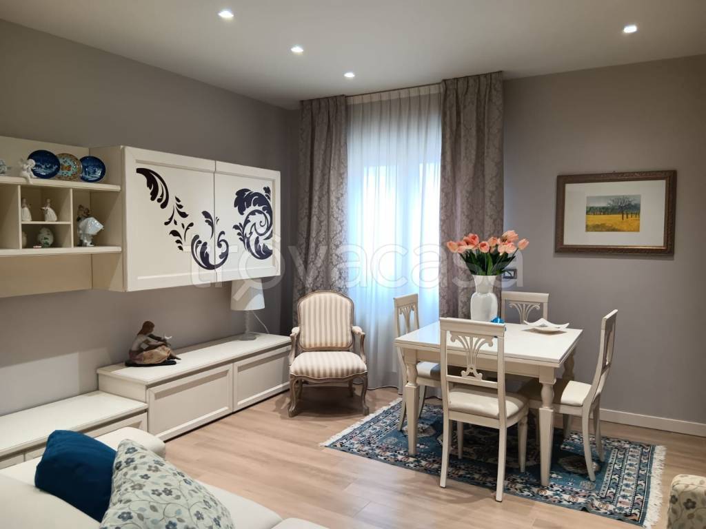 appartamento in vendita ad Acireale