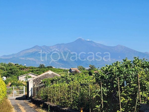 casa indipendente in vendita ad Acireale in zona Stazzo
