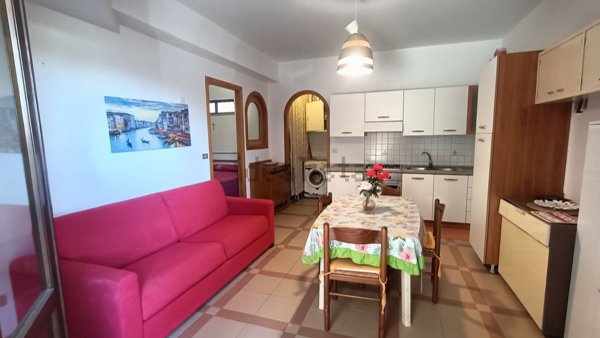 appartamento in vendita ad Acireale in zona Stazzo