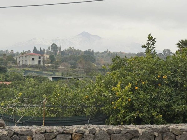 casa indipendente in vendita ad Acireale in zona Pozzillo