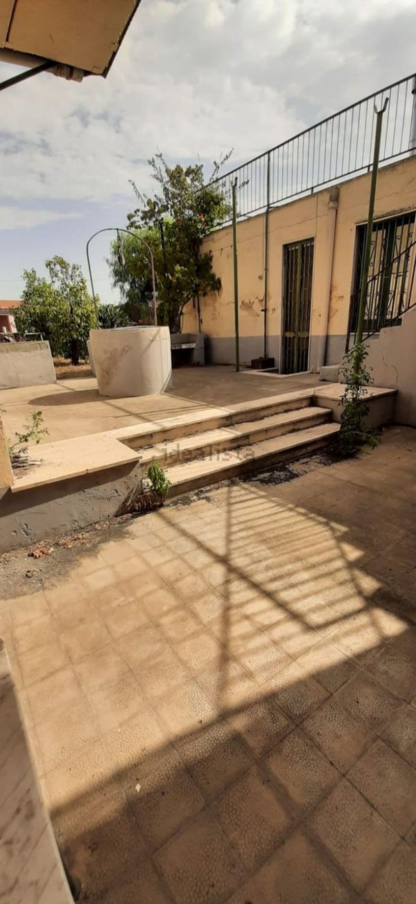 casa indipendente in vendita ad Acireale in zona Scillichenti