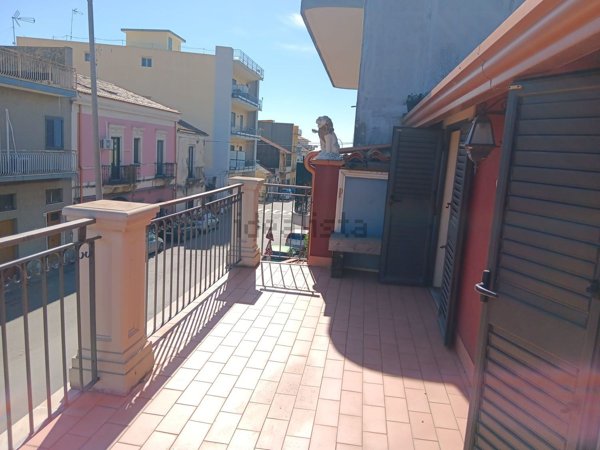 casa indipendente in vendita ad Acireale