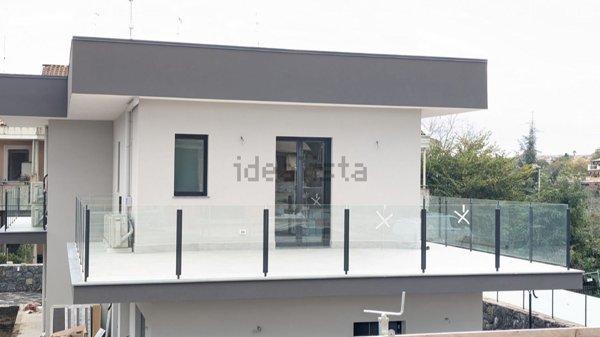 casa indipendente in vendita ad Acireale