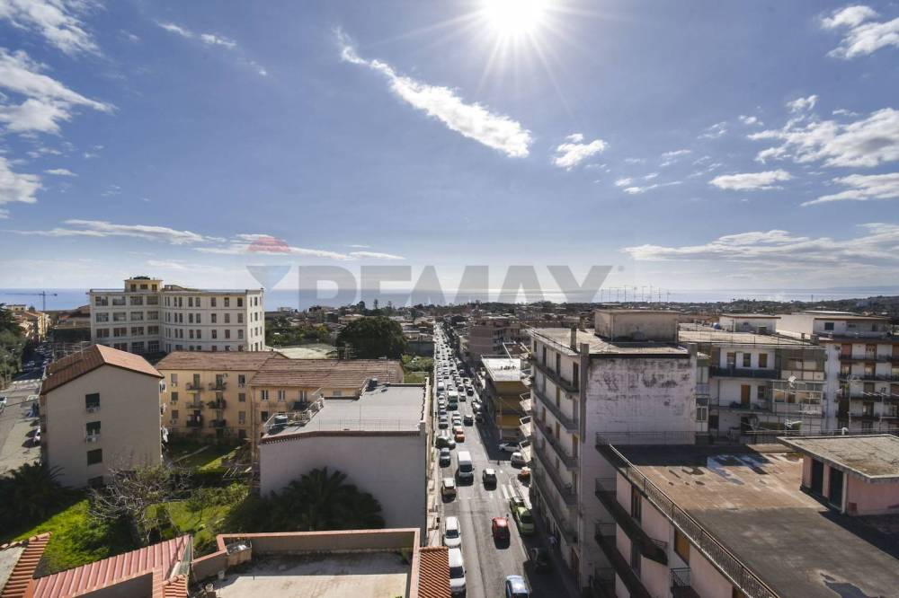 appartamento in vendita ad Acireale in zona Centro Storico