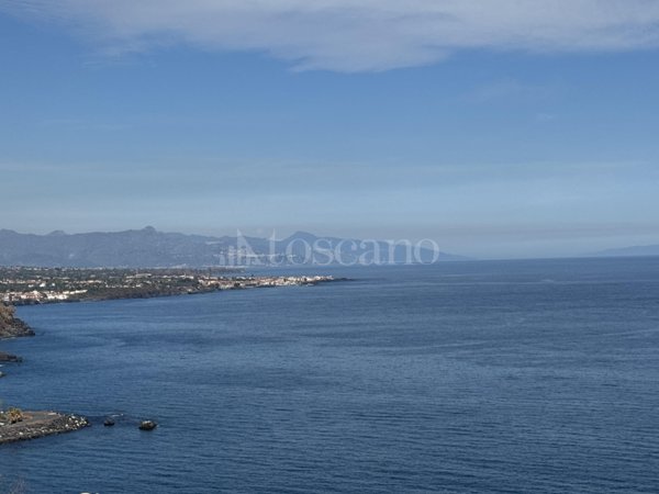 appartamento in vendita ad Acireale in zona Santa Caterina