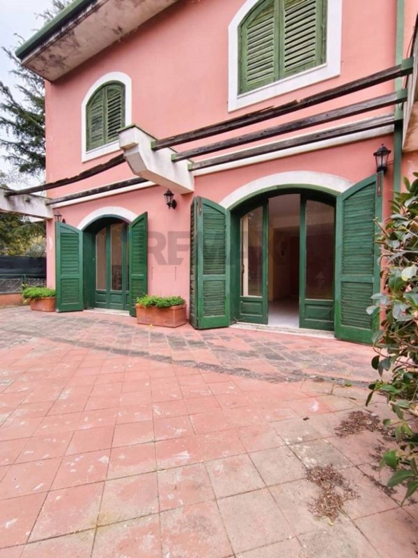 casa indipendente in vendita ad Acireale