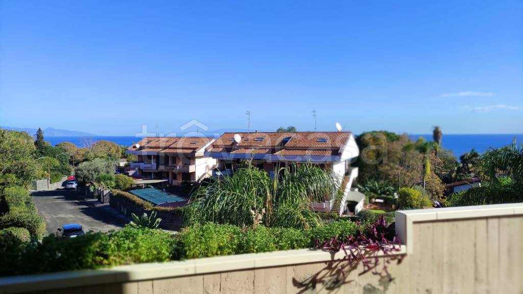 casa indipendente in vendita ad Acireale in zona Capo Mulini