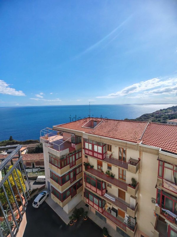 appartamento in vendita ad Acireale