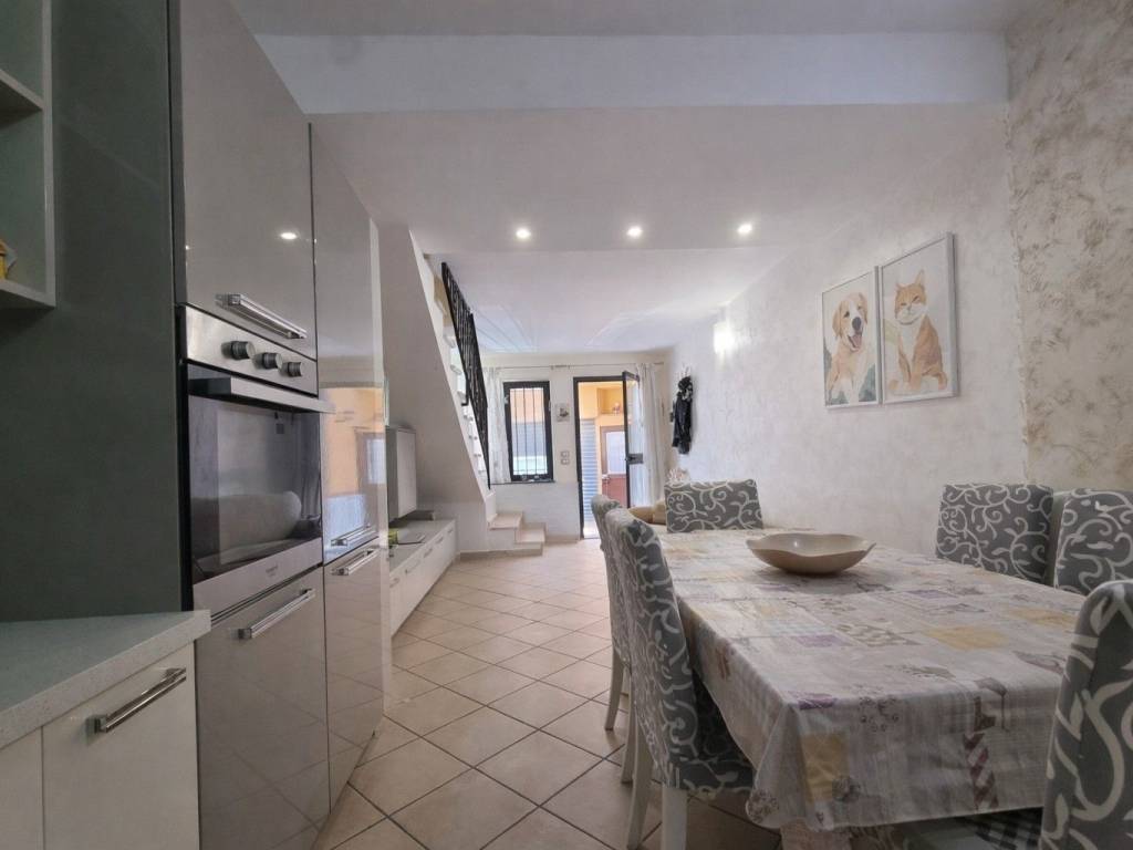 casa indipendente in vendita ad Acireale in zona Centro Storico