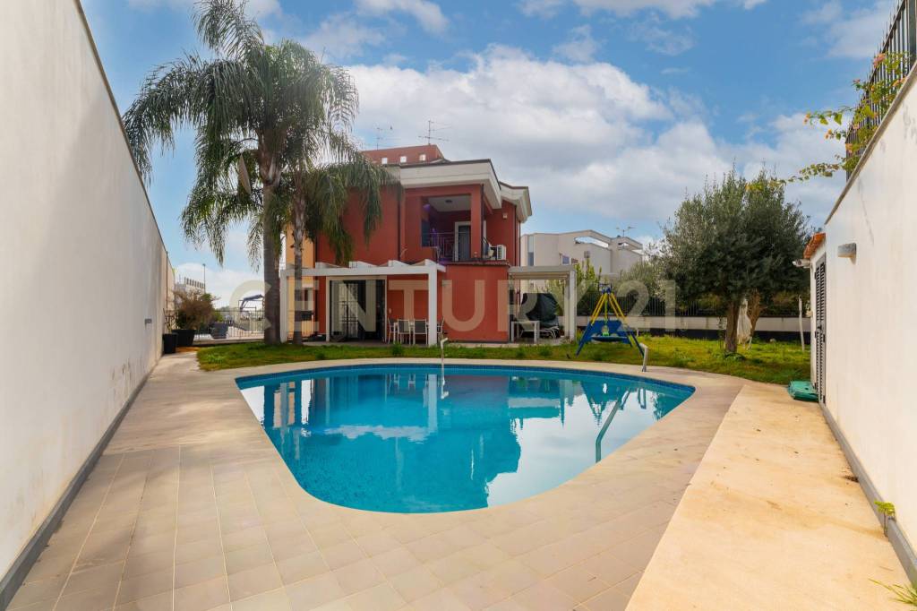 casa indipendente in vendita ad Acireale