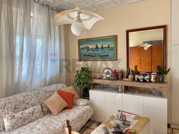 appartamento in vendita ad Acireale in zona Santa Caterina