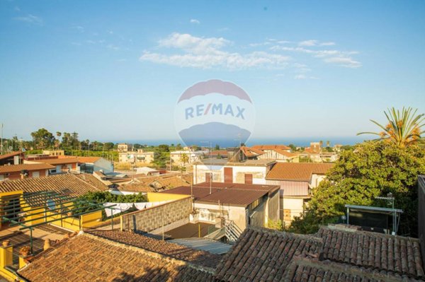 appartamento in vendita ad Acireale in zona Guardia