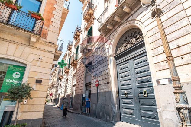appartamento in vendita ad Acireale in zona Centro Storico