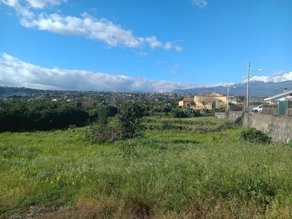 casa indipendente in vendita ad Acireale in zona Scillichenti
