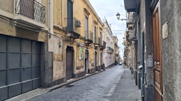 appartamento in vendita ad Acireale in zona Centro Storico