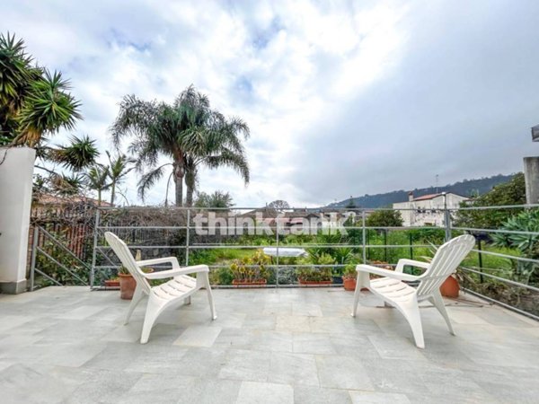 casa indipendente in vendita ad Acireale in zona Santa Tecla