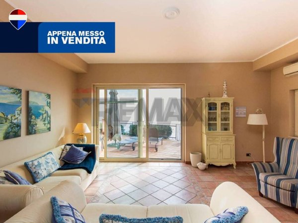 appartamento in vendita ad Acireale