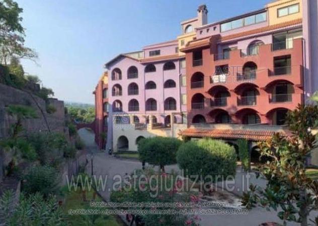 negozio in vendita ad Acireale in zona Santa Tecla