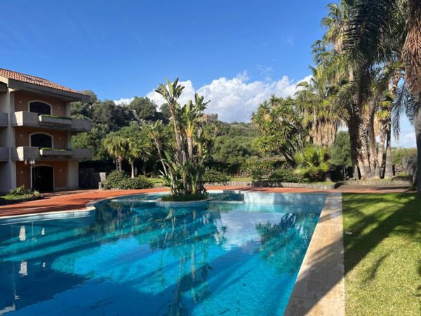 casa indipendente in vendita ad Acireale in zona Santa Caterina