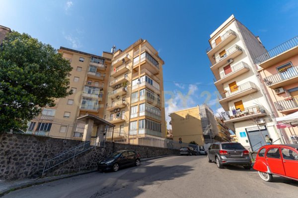 appartamento in vendita ad Acireale