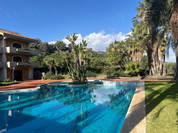 appartamento in vendita ad Acireale