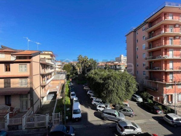 appartamento in vendita ad Acireale in zona Centro Storico