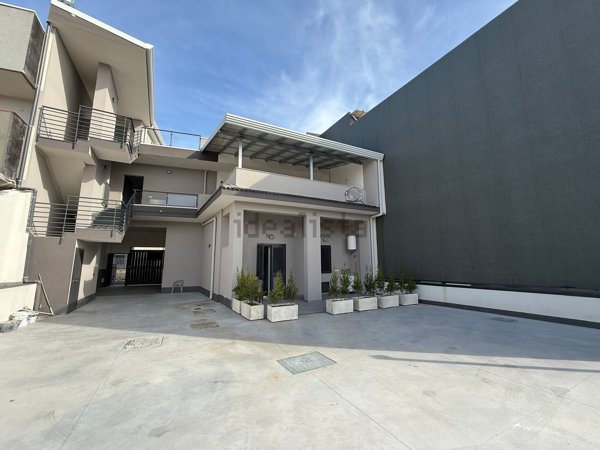 pentavano in vendita ad Acireale in zona Piano d'Api