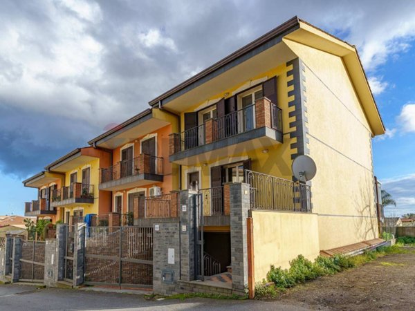 casa indipendente in vendita ad Acireale in zona Centro Storico