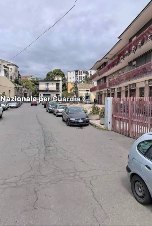 locale commerciale in vendita ad Acireale in zona Guardia