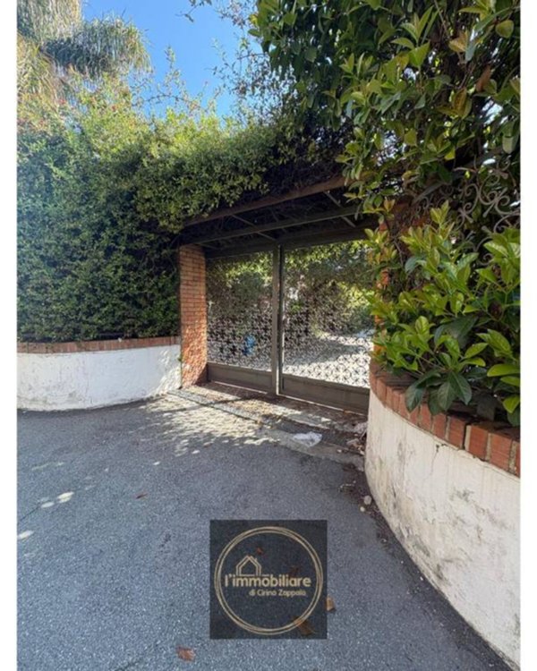 casa indipendente in vendita ad Acireale in zona Stazzo