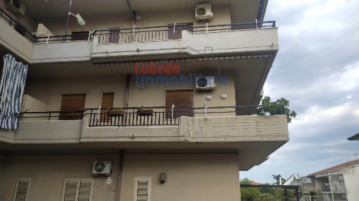 appartamento in vendita ad Acireale in zona Stazzo