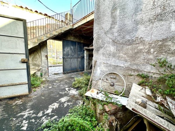 casa indipendente in vendita ad Acireale in zona Aci Platani