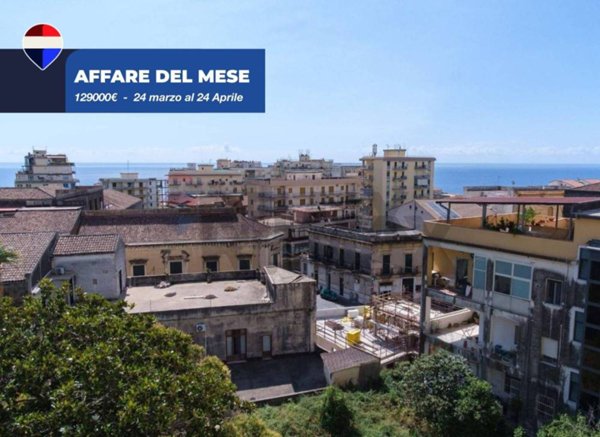 appartamento in vendita ad Acireale in zona Centro Storico