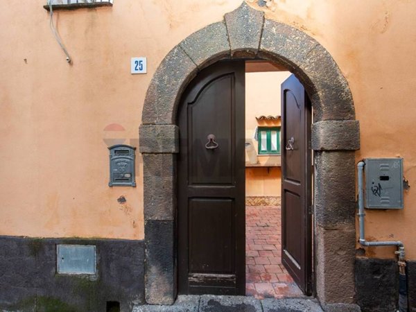 casa indipendente in vendita ad Acireale in zona Centro Storico