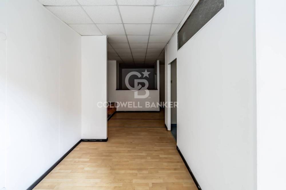 locale commerciale in vendita ad Acireale