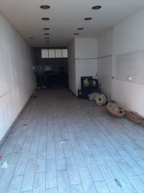 locale commerciale in vendita ad Acireale