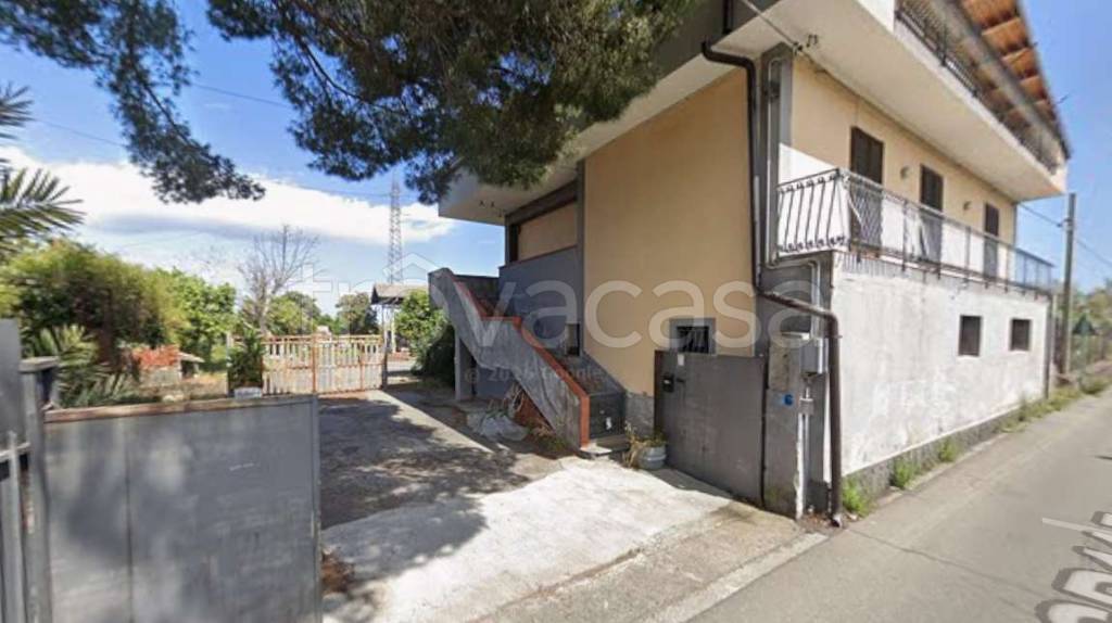 appartamento in vendita ad Acireale in zona Piano d'Api