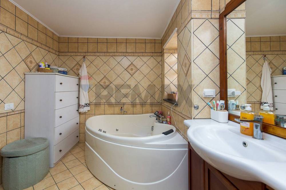 casa indipendente in vendita ad Acireale in zona Guardia