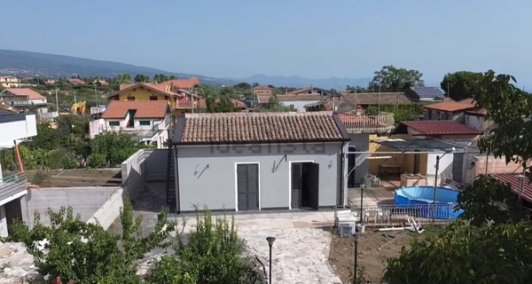 casa indipendente in vendita ad Acireale in zona Piano d'Api