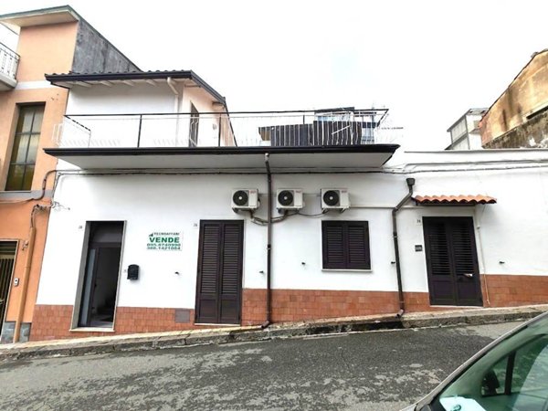 casa indipendente in vendita ad Acireale in zona San Giovanni