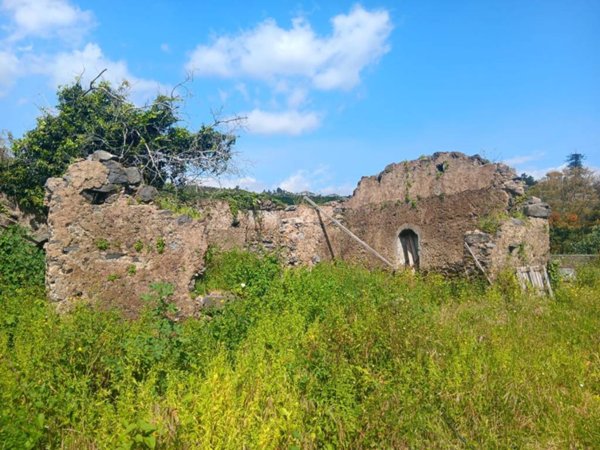 terreno agricolo in vendita ad Acireale in zona Santa Tecla