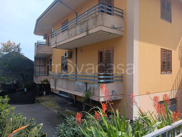 appartamento in vendita ad Acireale in zona Guardia